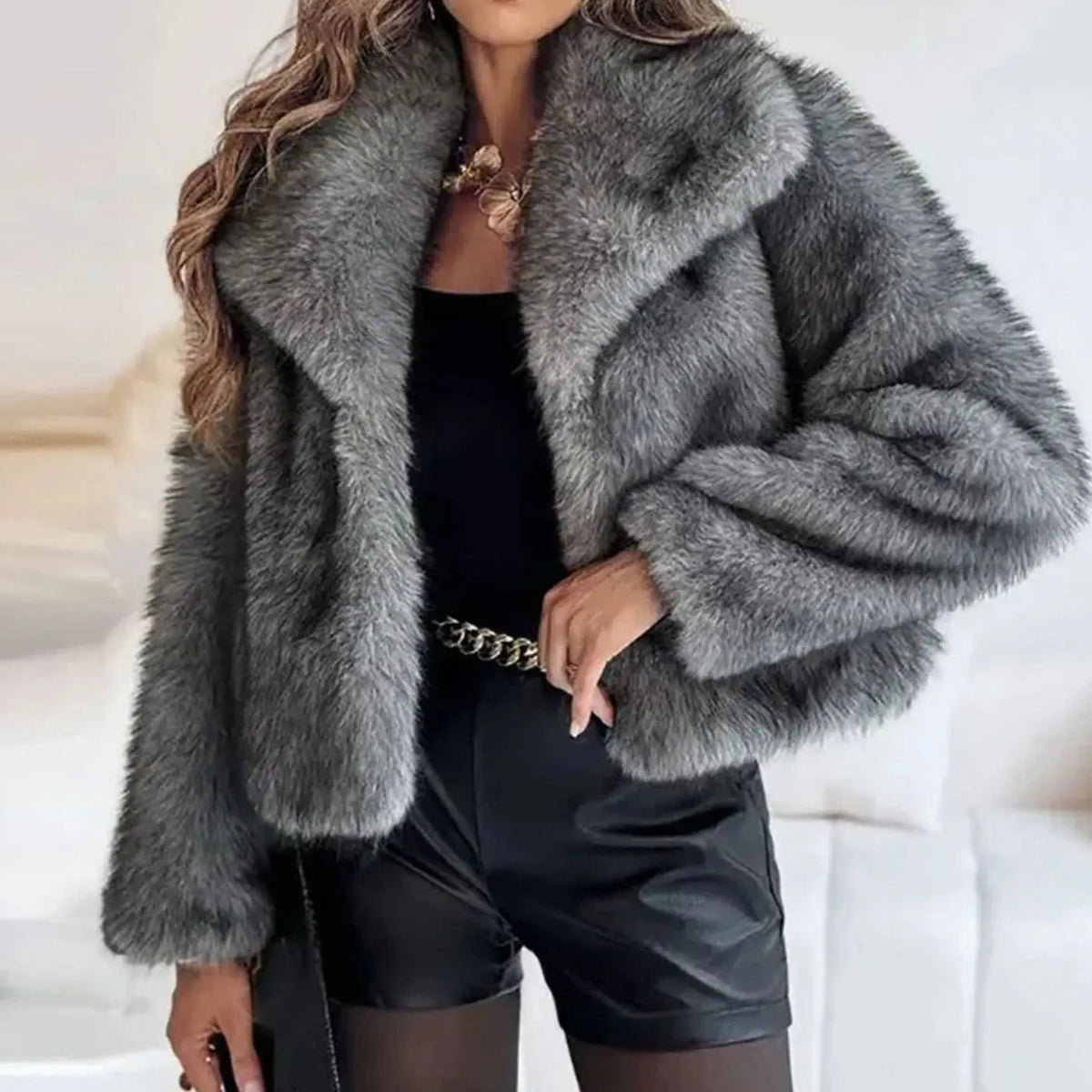 Bethany | Chic Cropped Open-Front Fur Jacket with Wide Lapels
