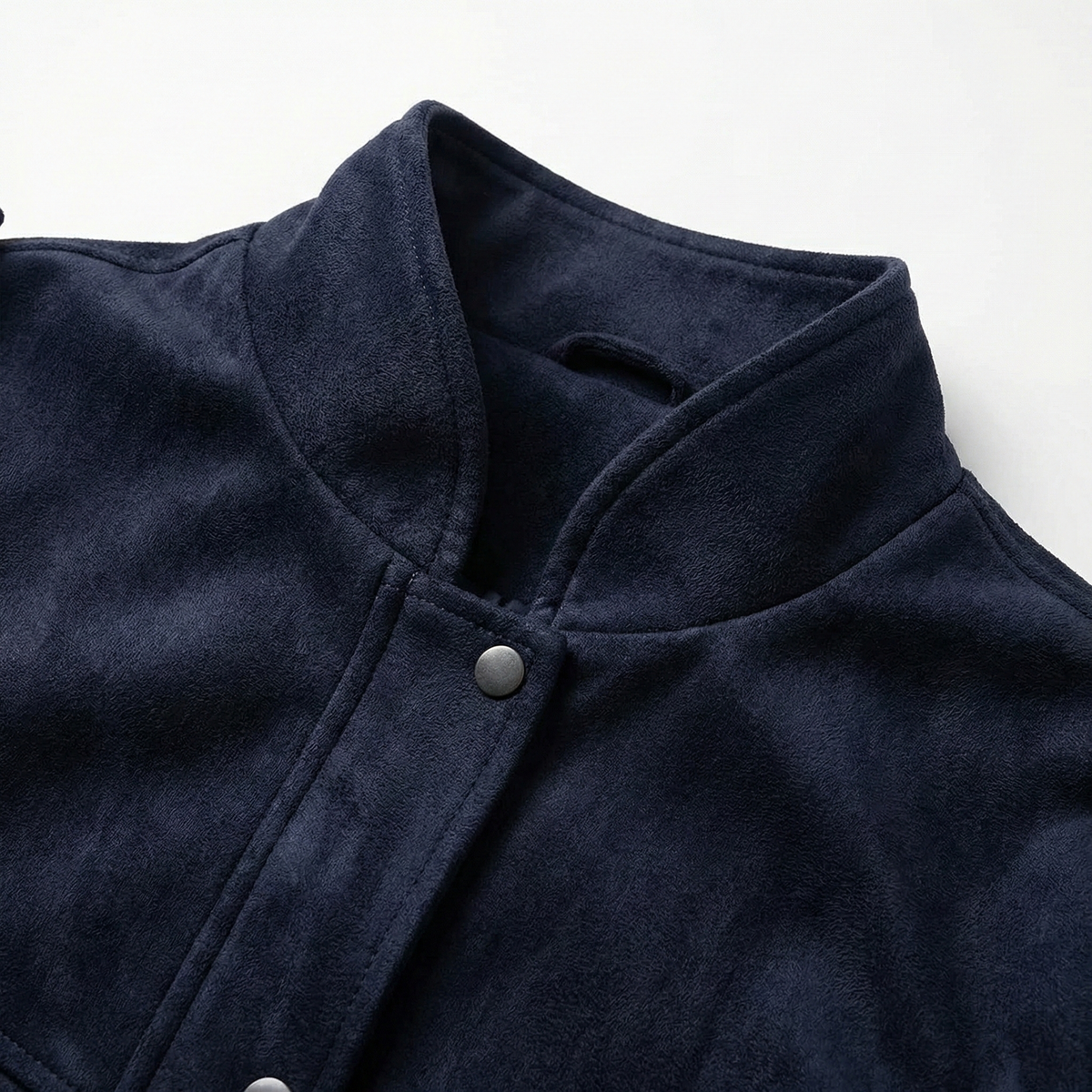 Wren | Cropped Suede Jacket with Chest Pockets and Snap Closure