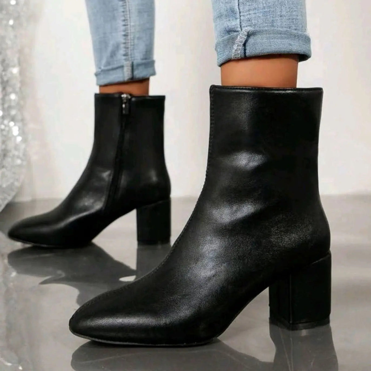 Isla | Heeled Leather Ankle Boots with Block Heel and Side Zip