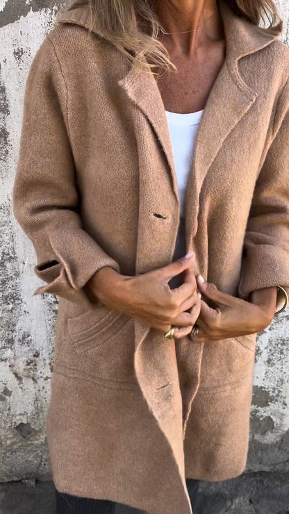 Tegan | Oversized Wool Coat with Wide Collar and Cuffed Sleeves