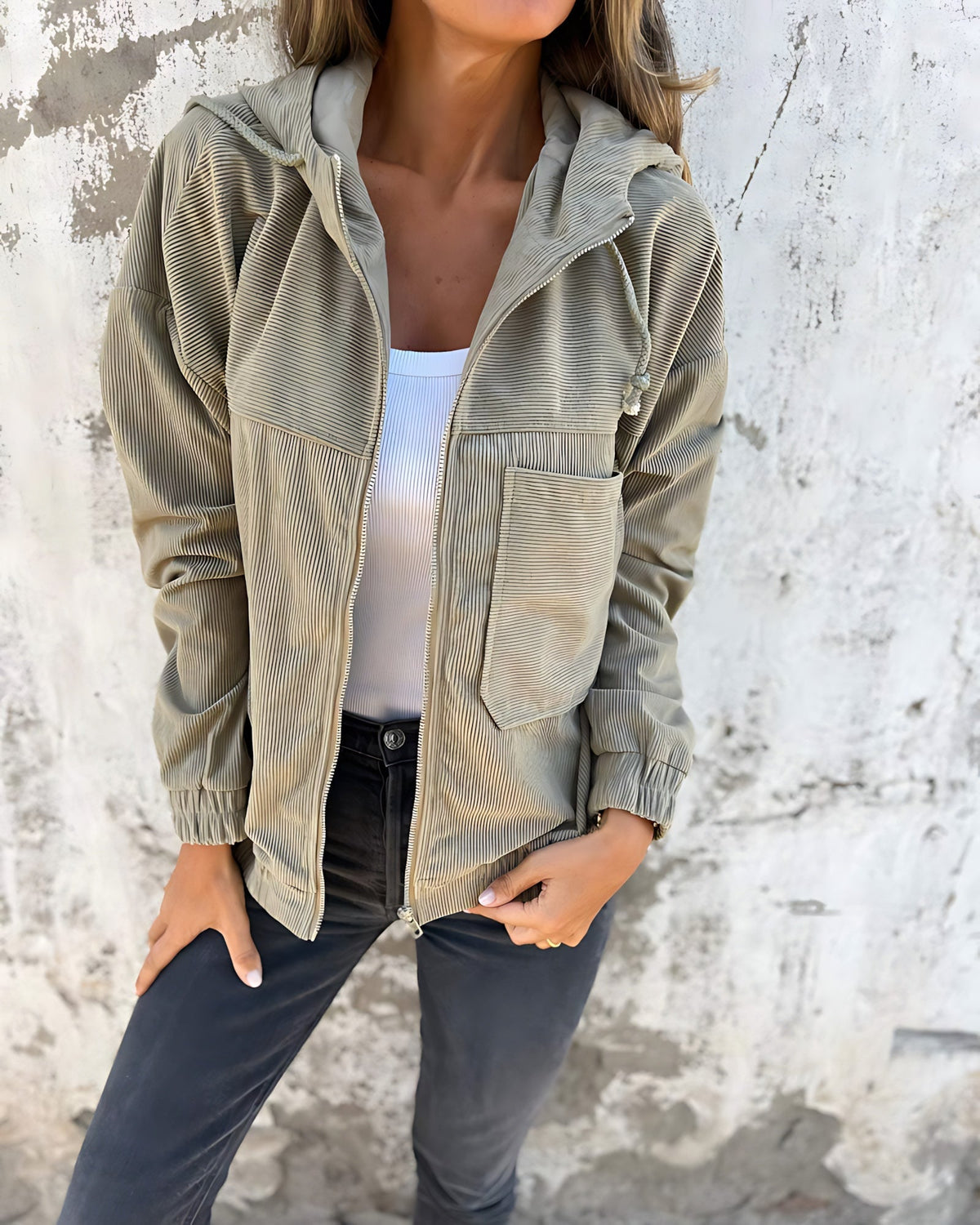 Emma | Relaxed Elegant Hooded Lightweight Jacket