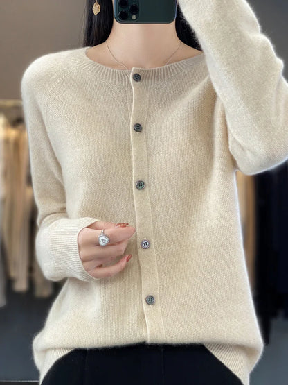 Vera | Round Neck Fine Knit Button Cardigan
