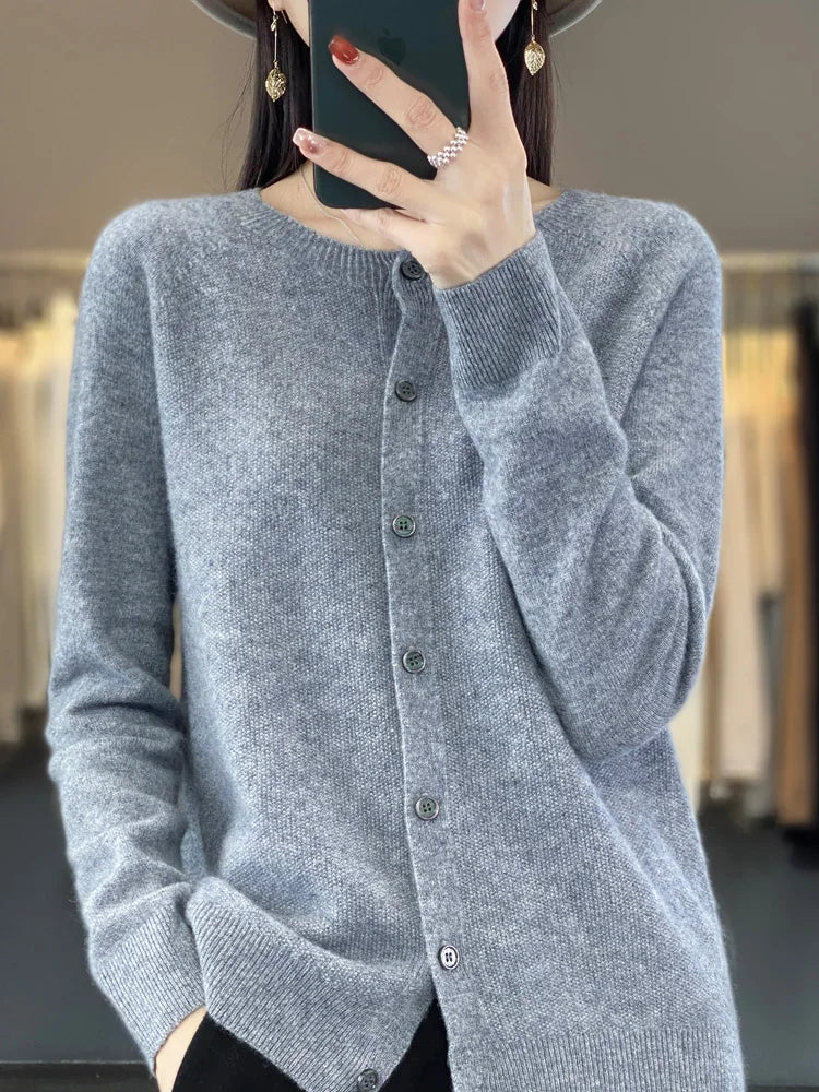 Vera | Round Neck Fine Knit Button Cardigan