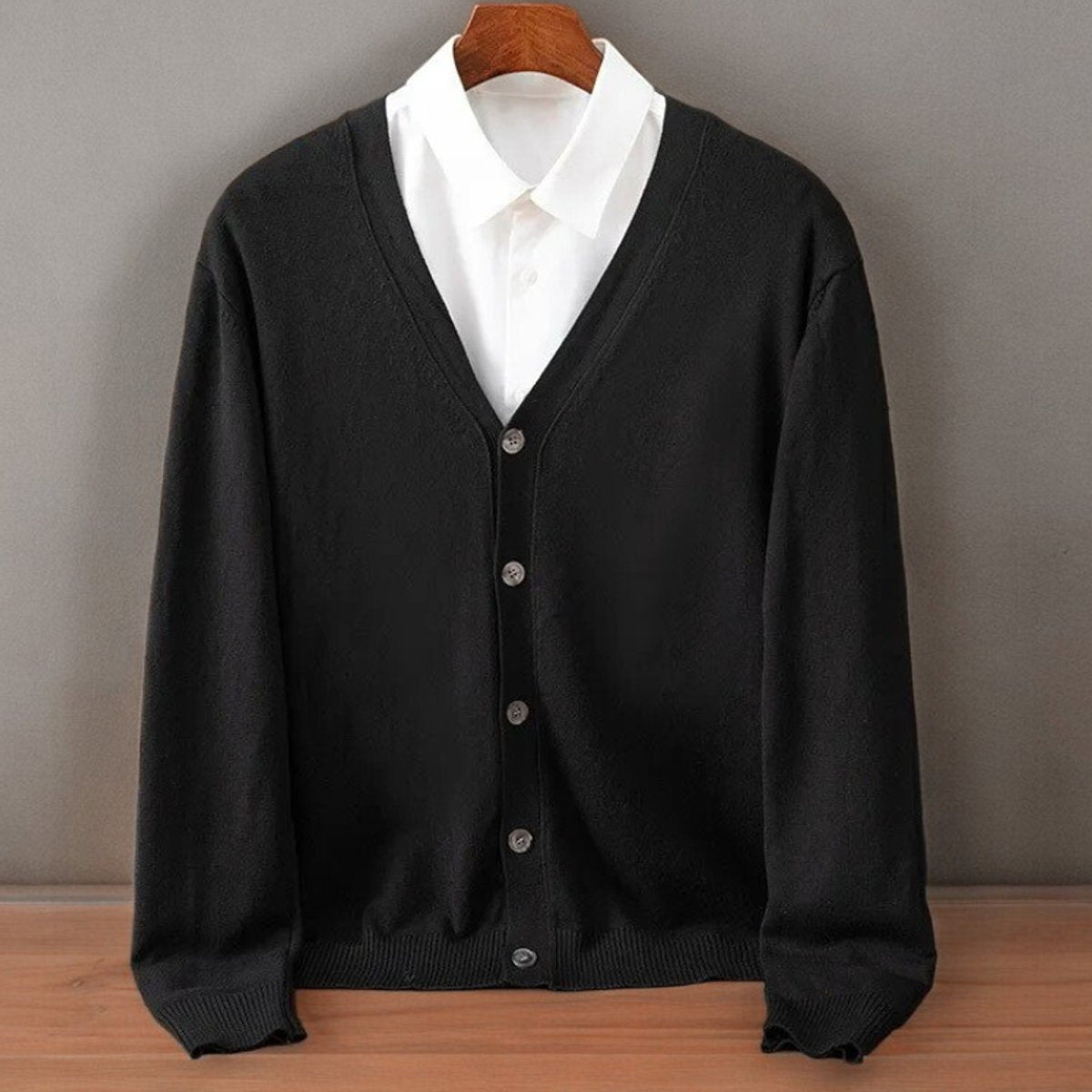 Fenwick | V-Neck Button-Up Cashmere Blend Cardigan