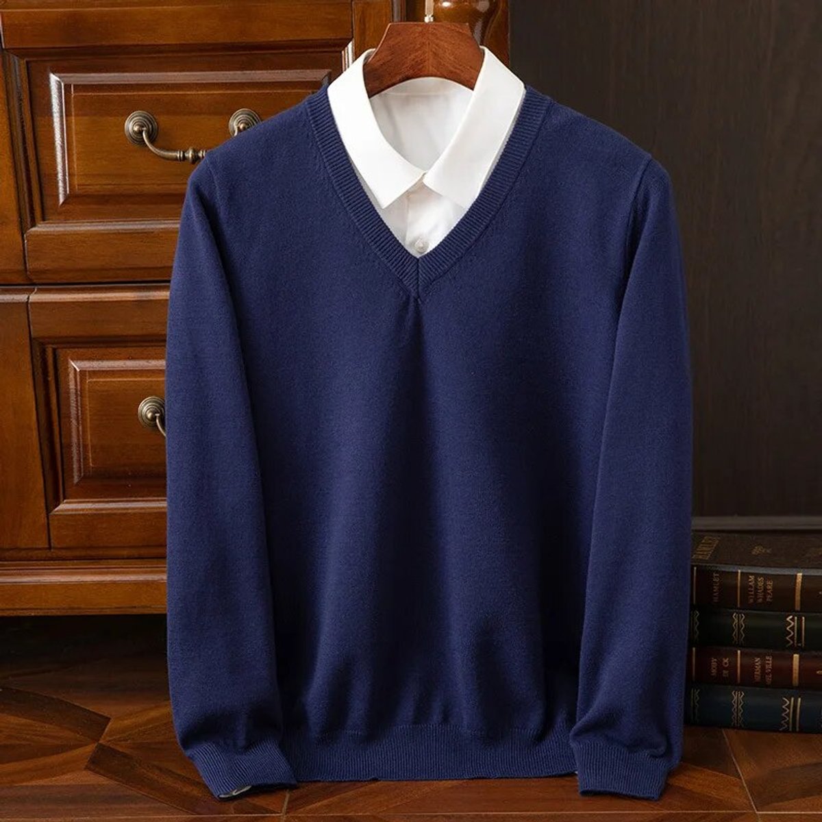 Ellis | V-Neck Cashmere Blend Knit Jumper