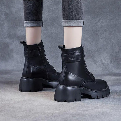 Oakley | Lace-Up Leather Ankle Boots with Arch Support and Lug Sole
