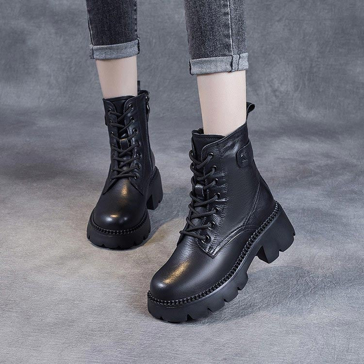 Oakley | Lace-Up Leather Ankle Boots with Arch Support and Lug Sole