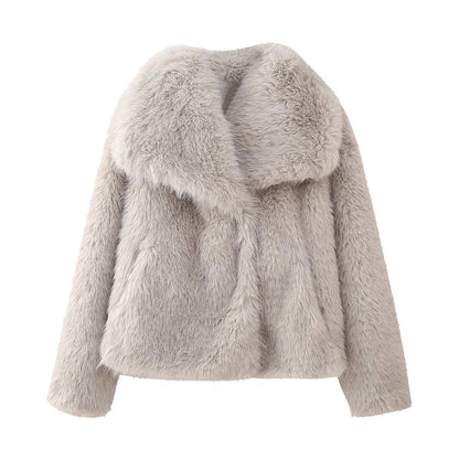 Edwina | Elegant Cropped Faux Fur Coat